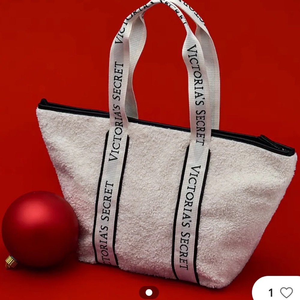 New‎ Victoria Secret Cozy Plush Totepink and cream
